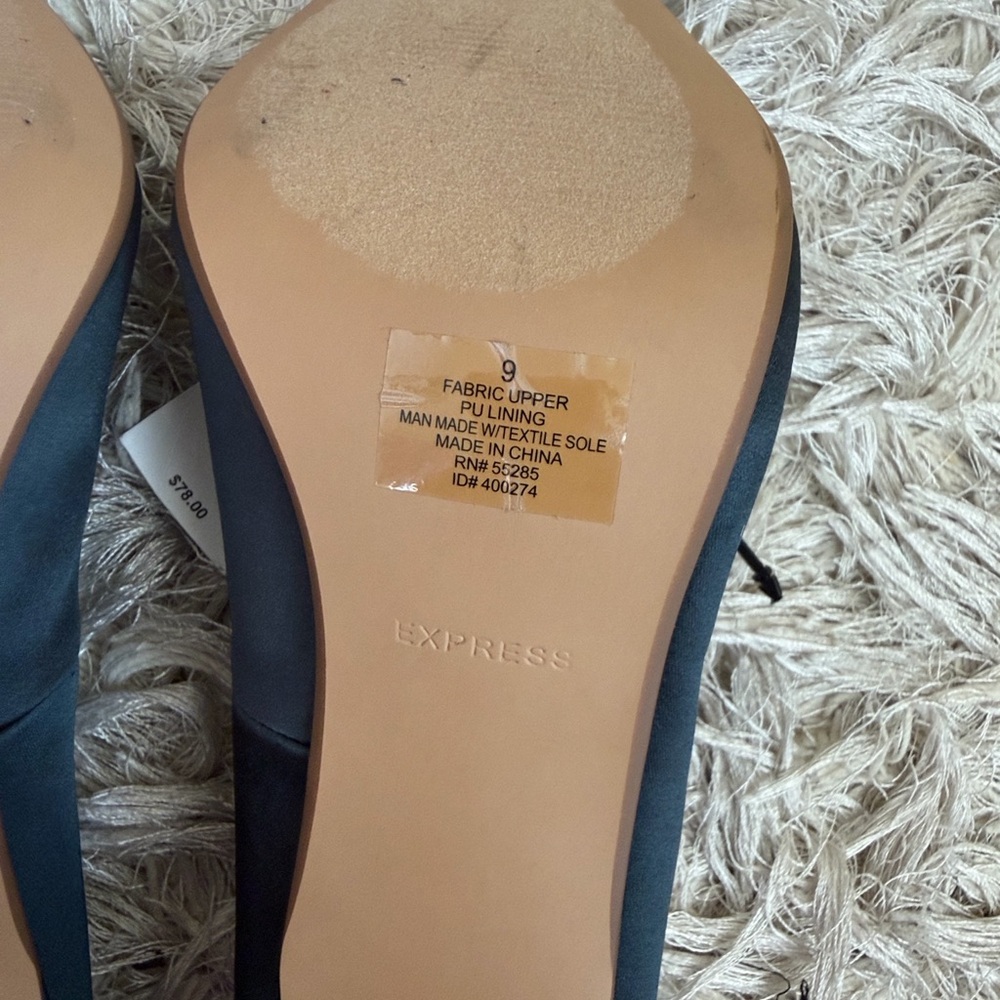 NWOB Express Dark Green Satin Rhinestone Embellished Pointed Toe Pumps Sz 9 - Picture 9 of 9